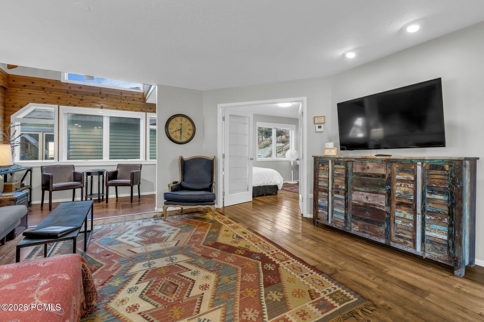 253 Ontario Avenue 1 & 2