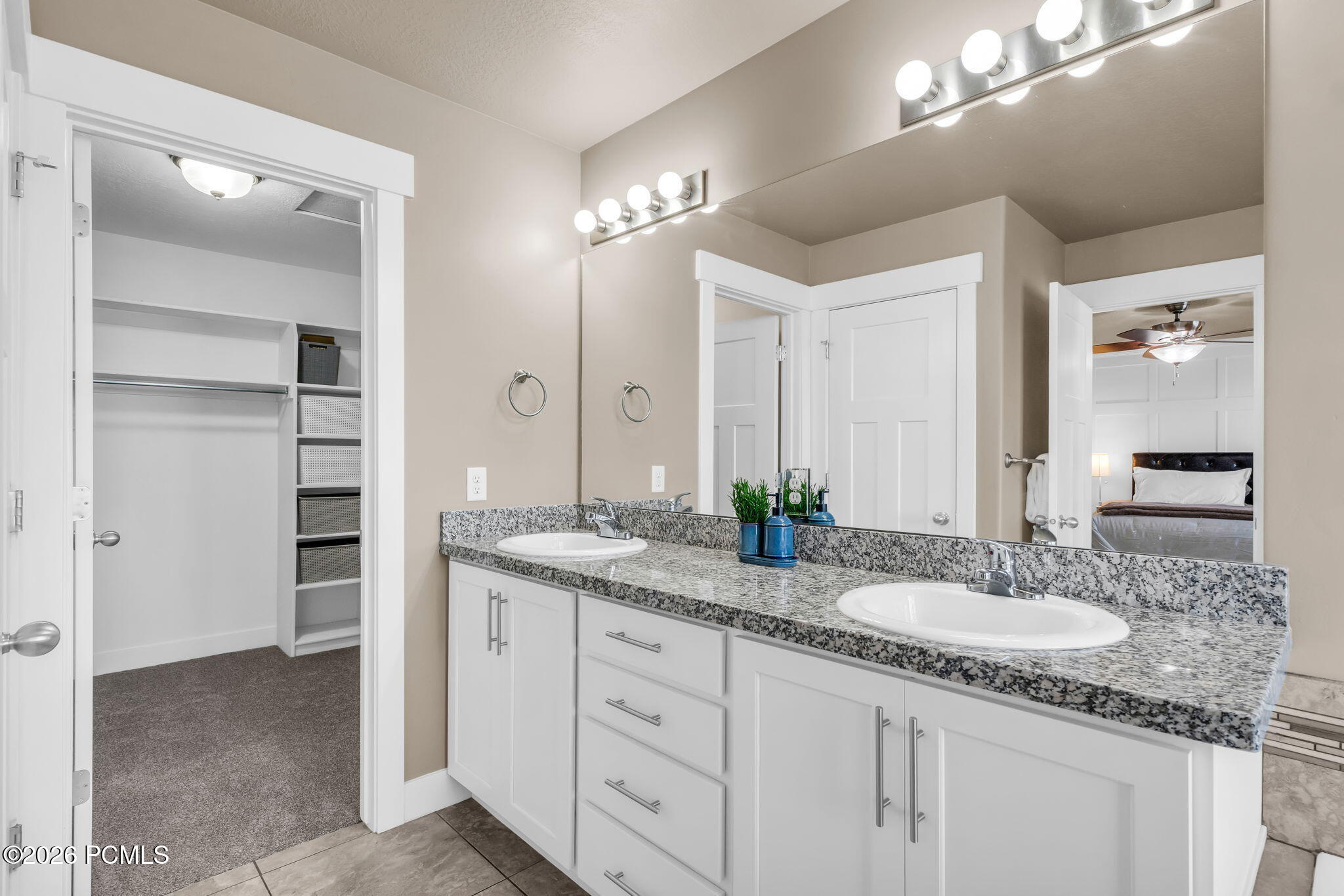 3827 W Coastal Dune Drive