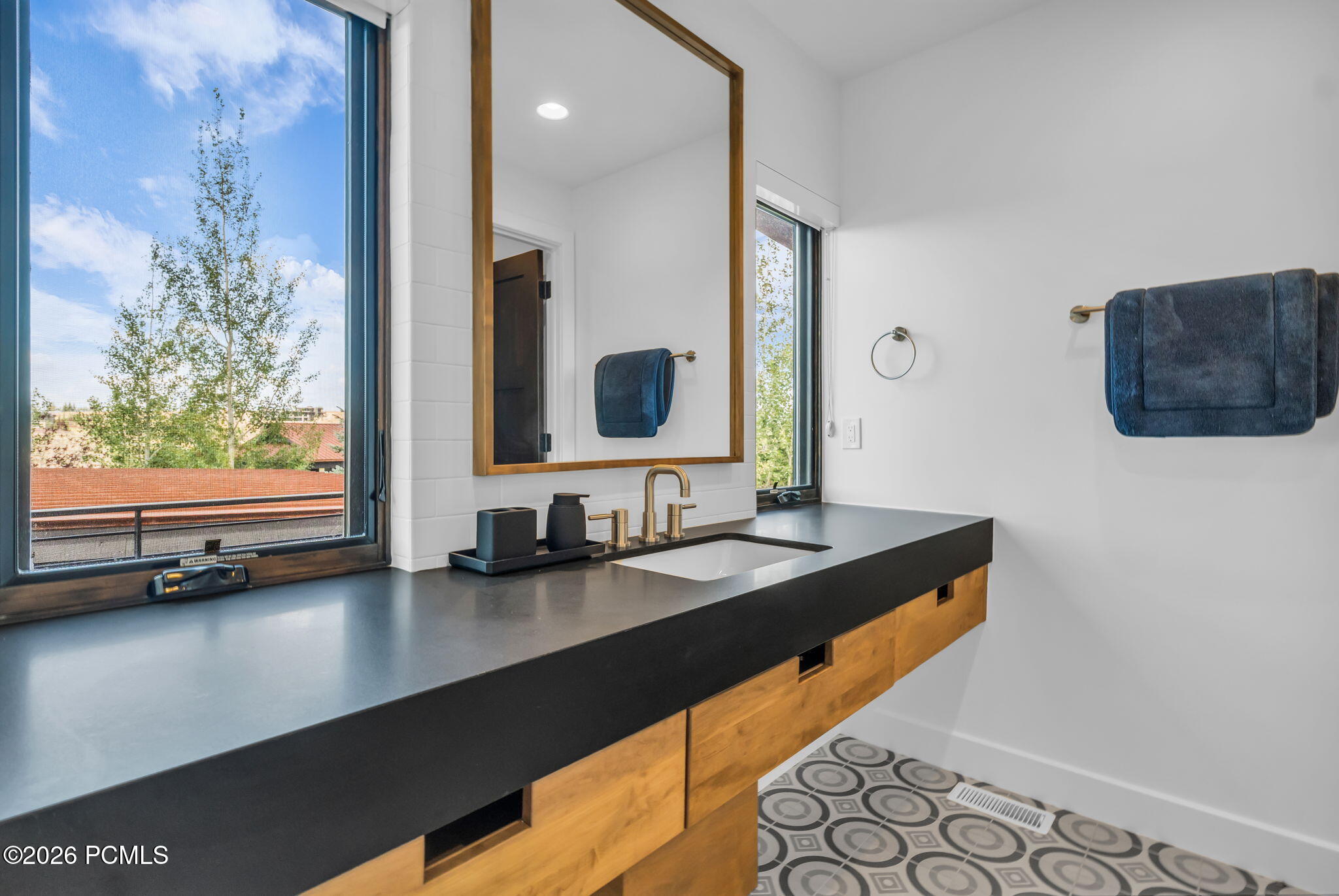6714 Golden Bear Loop W