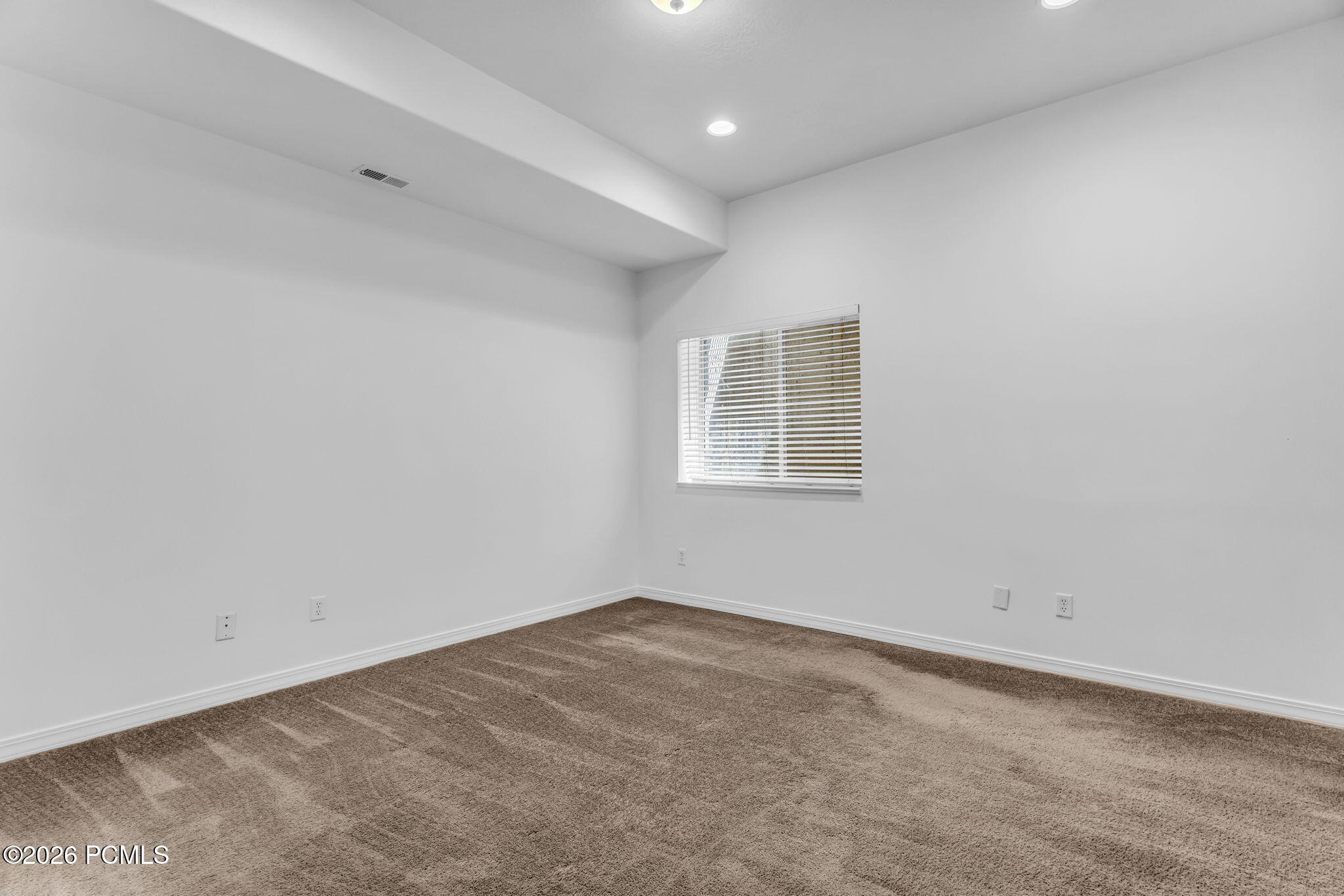 44 W 200 North Apt 5
