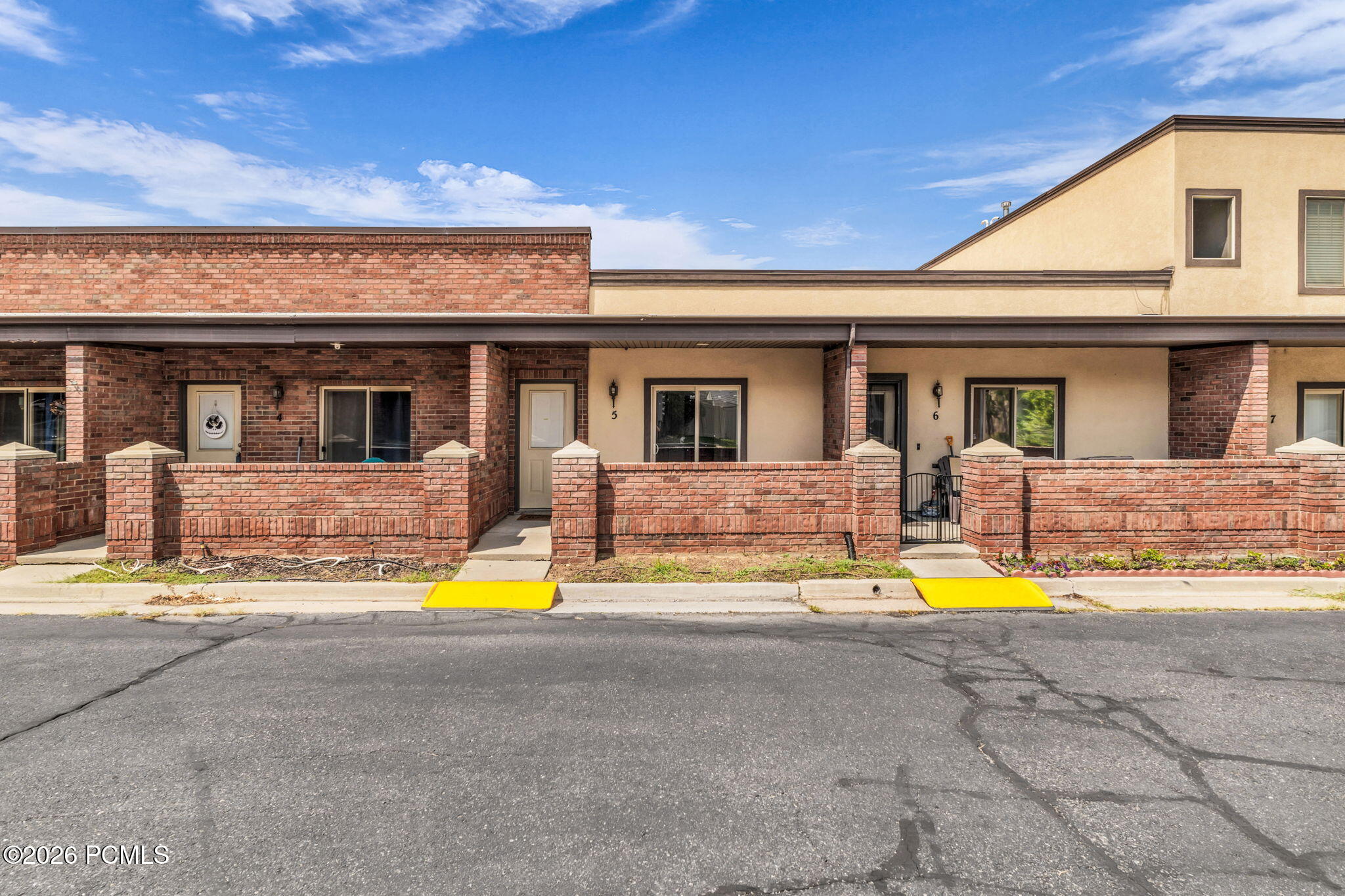 44 W 200 North Apt 5
