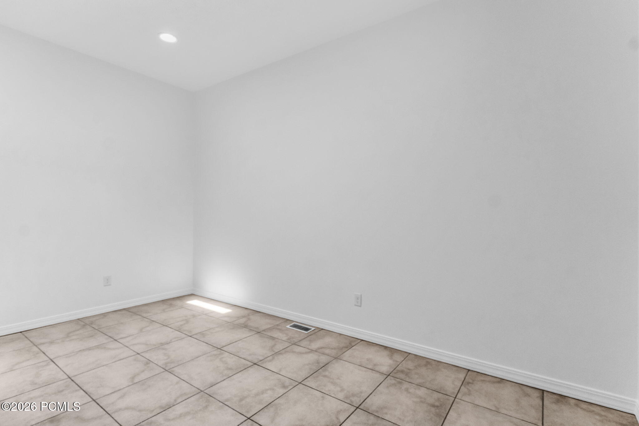 44 W 200 North Apt 5