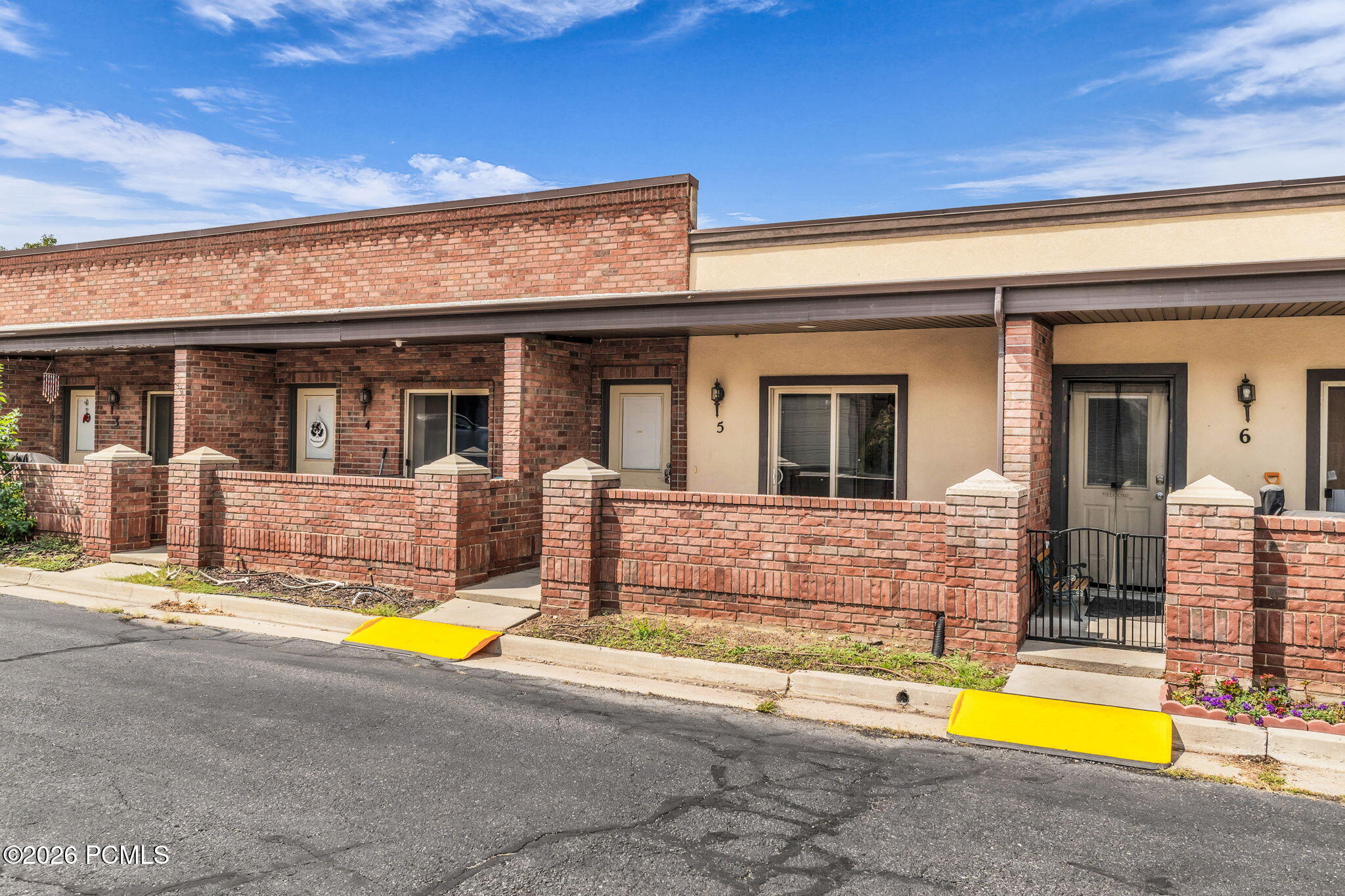 44 W 200 North Apt 5