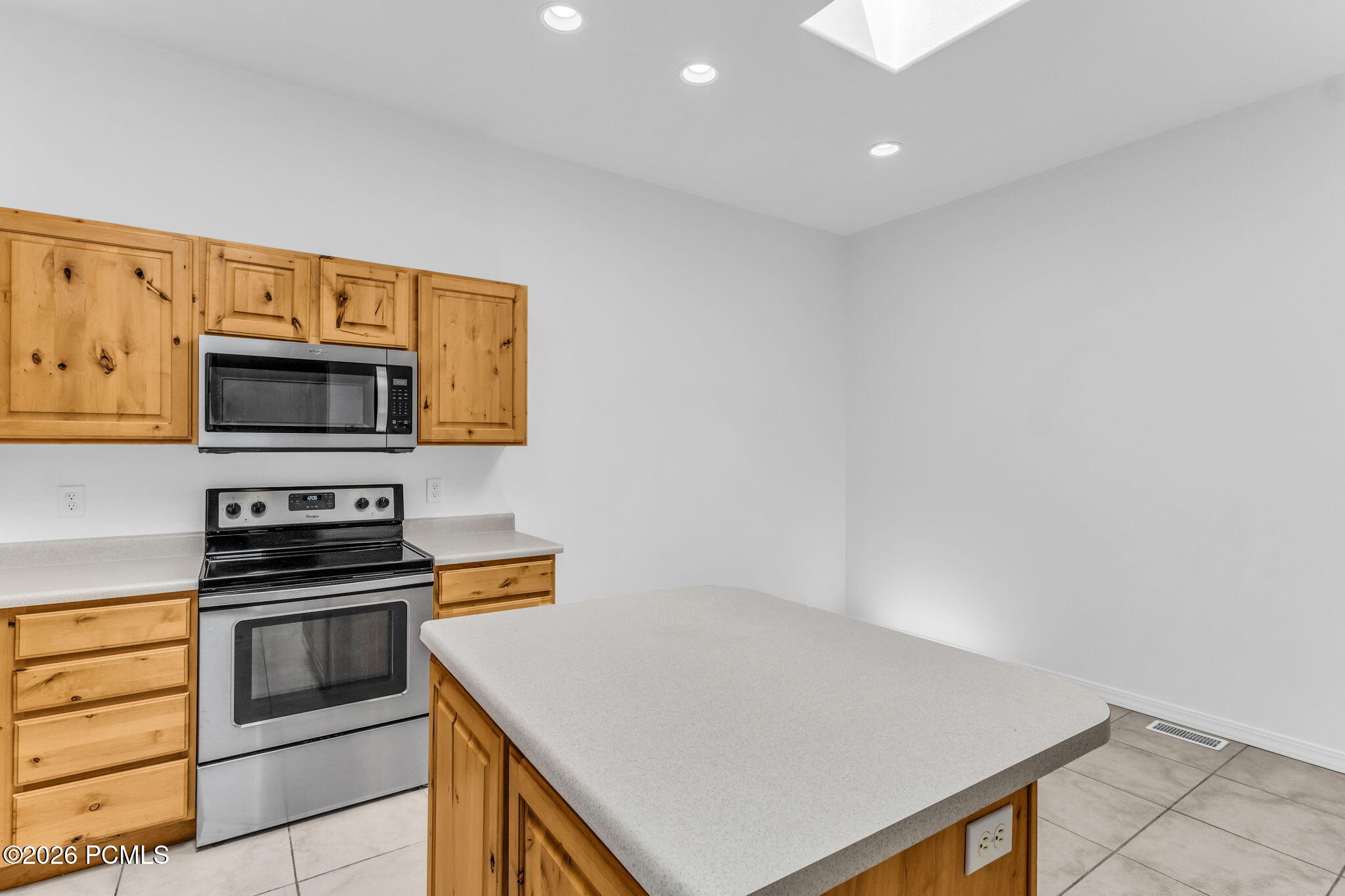 44 W 200 North Apt 5