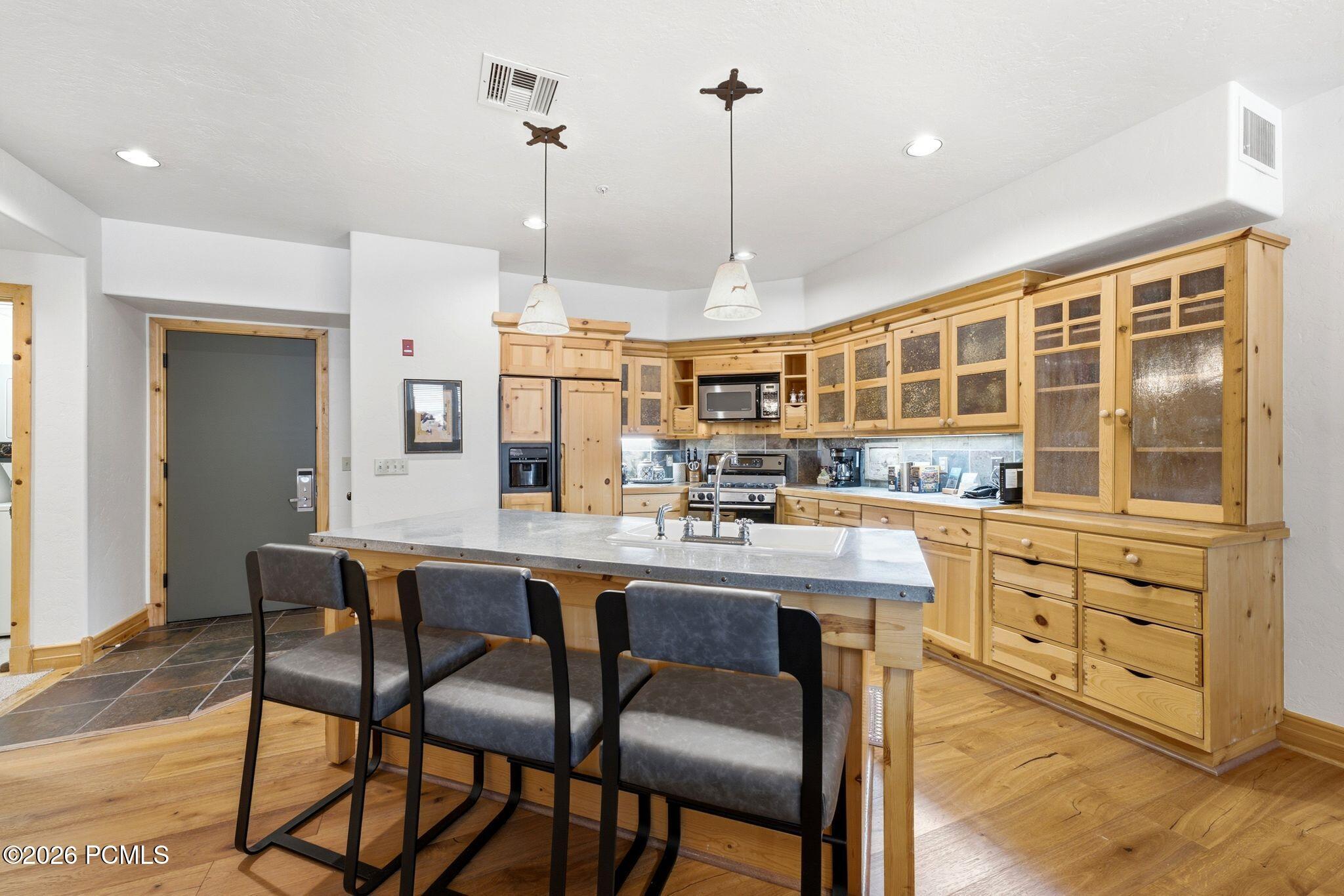 2900 Deer Valley Dr C218
