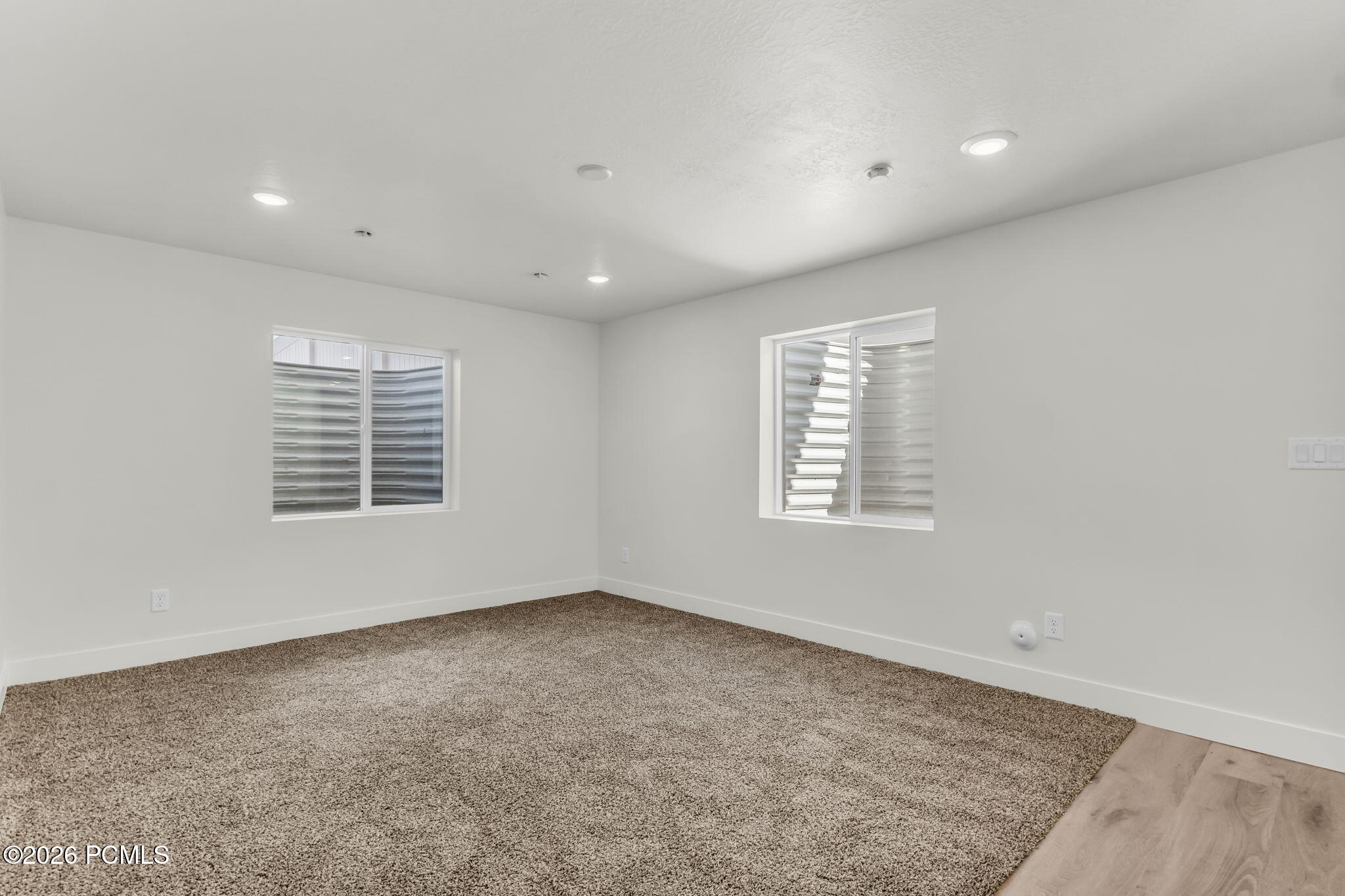 1250 Mahogany Way