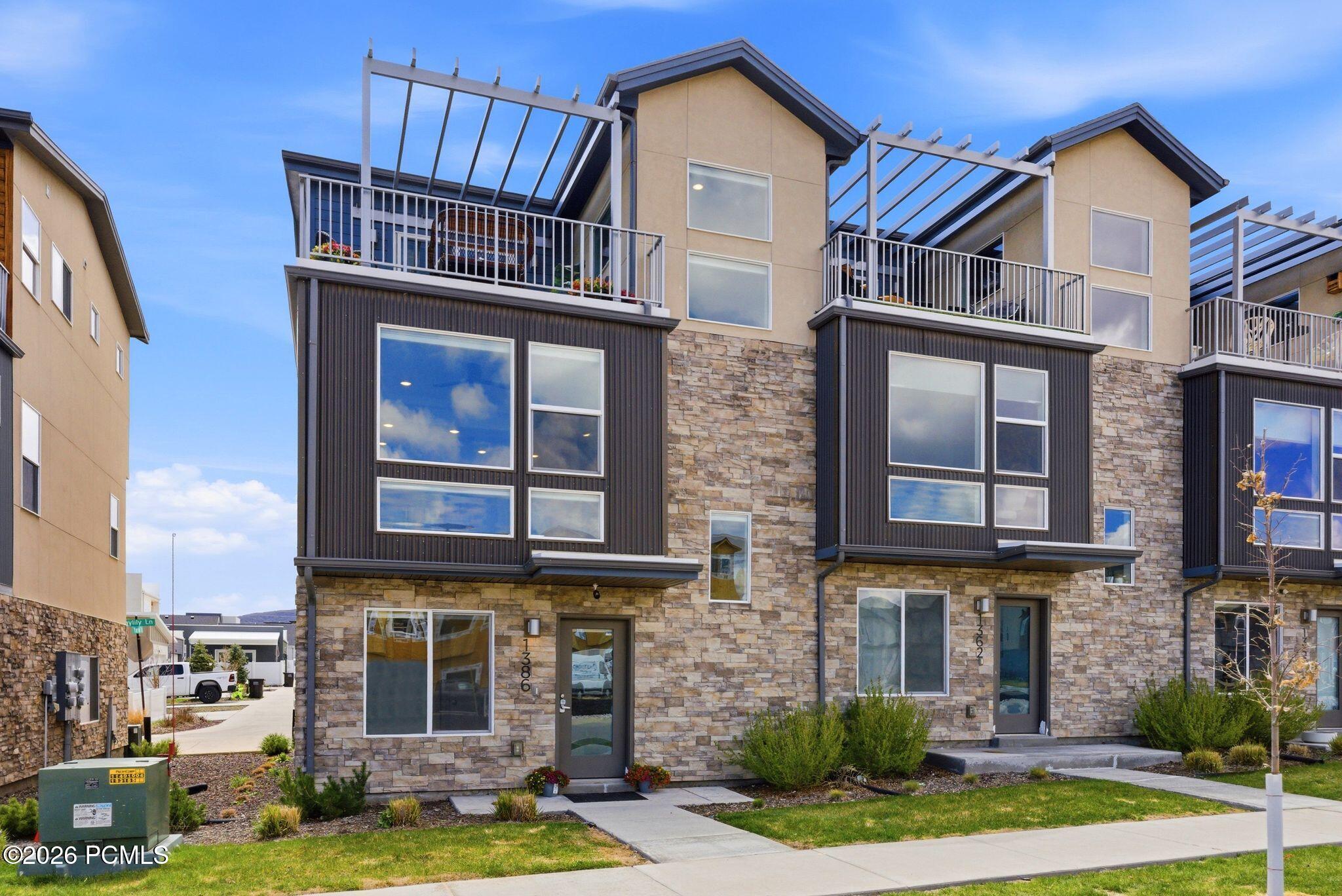 1386 Village Green Trail