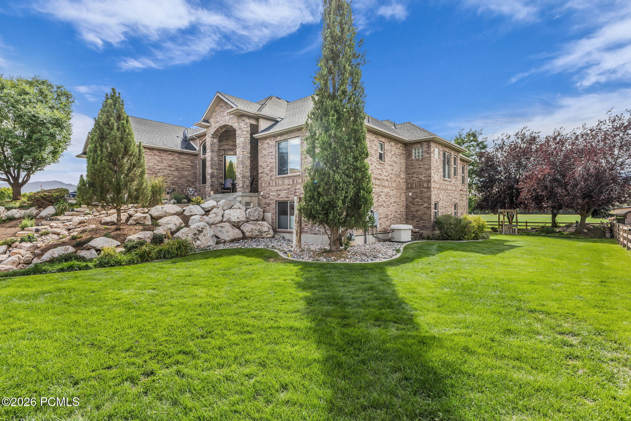 1236 S Highway 66