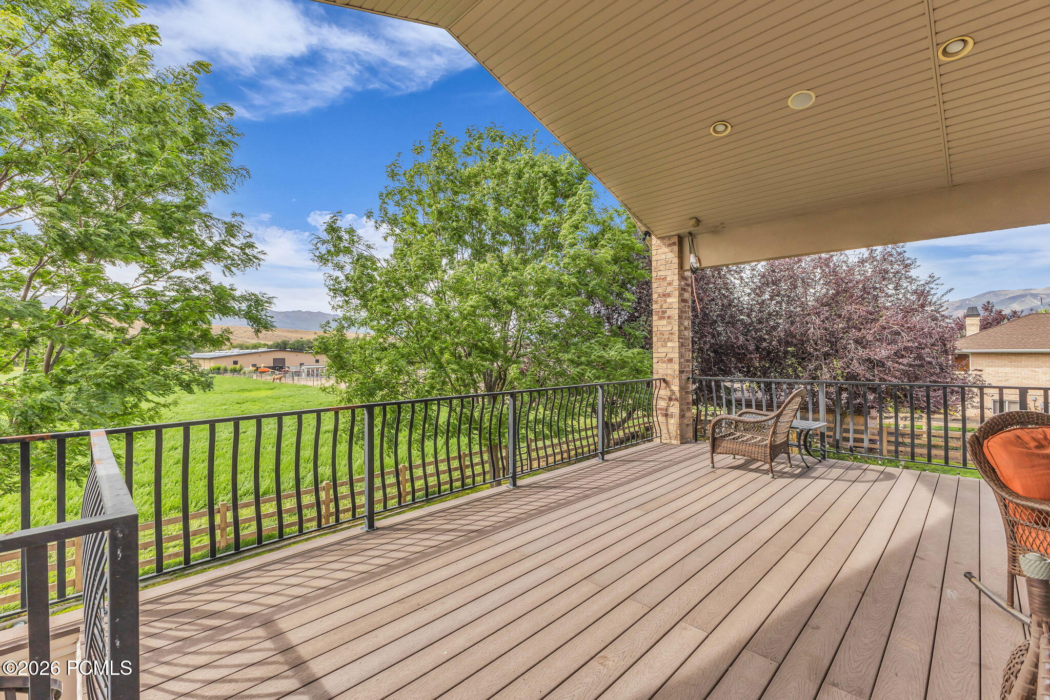 1236 S Highway 66
