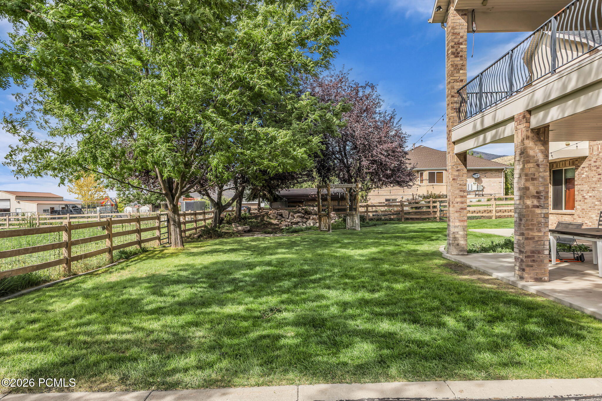 1236 S Highway 66
