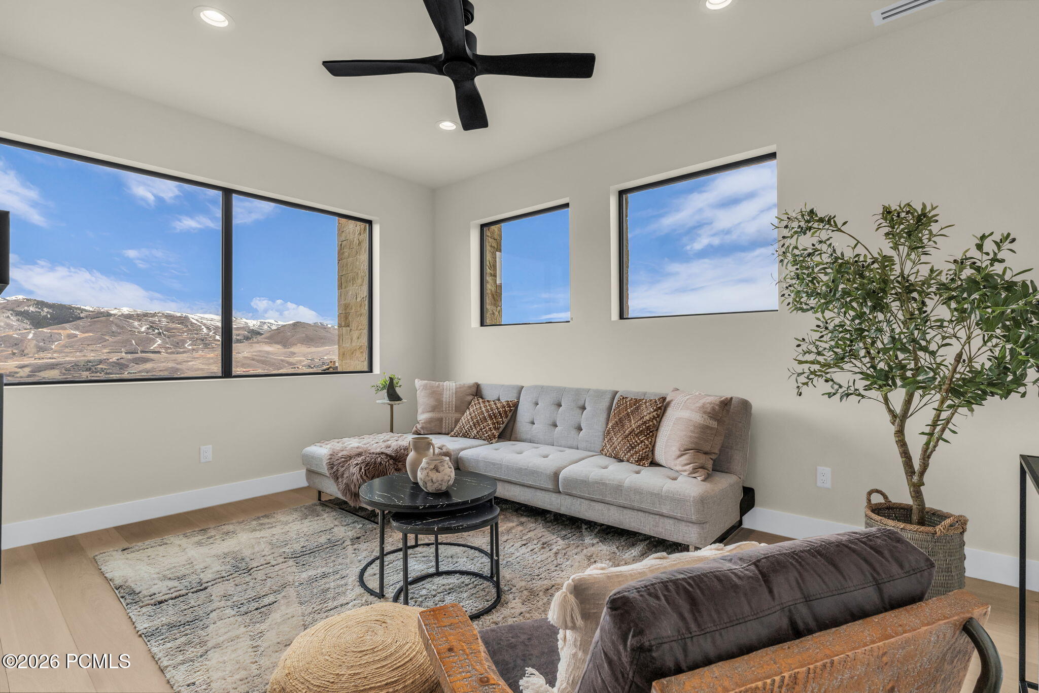 10740 N Hideout Trail