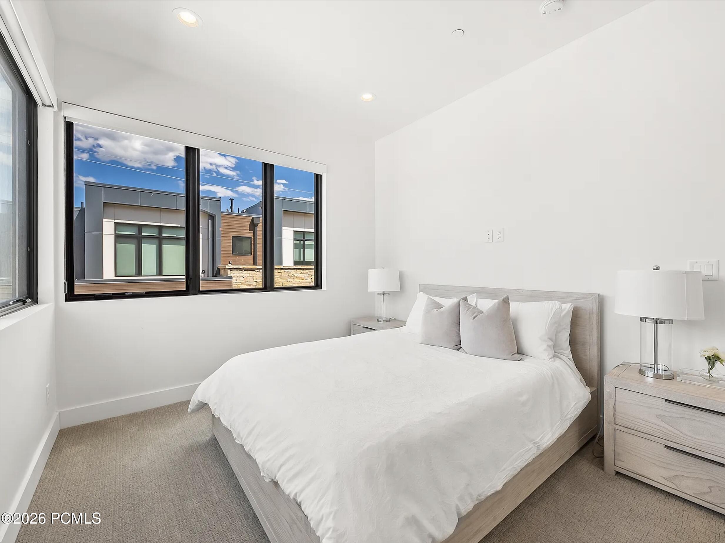 4134 Cooper Ln Unit 22