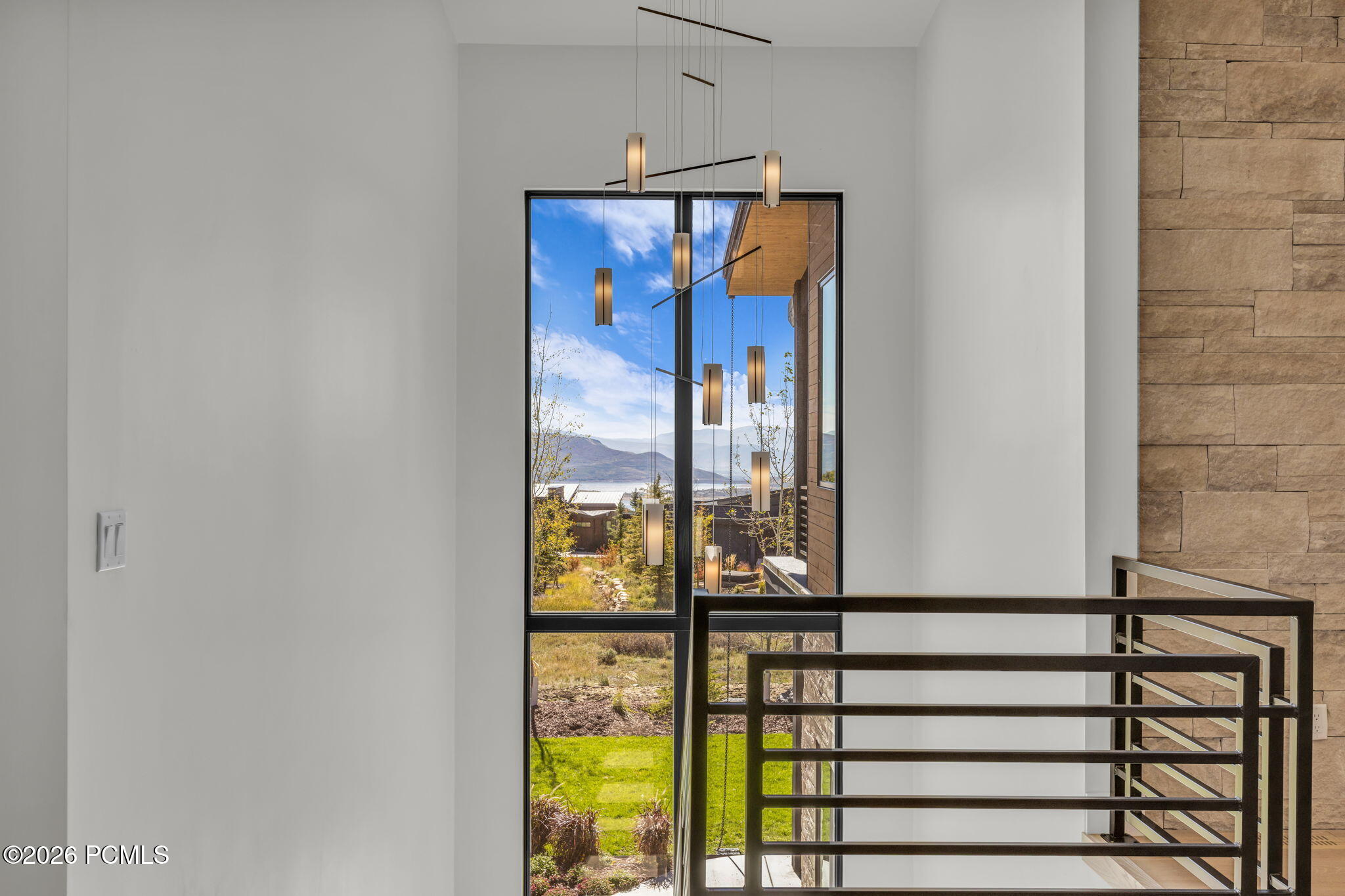 203 W Peace Tree Trail