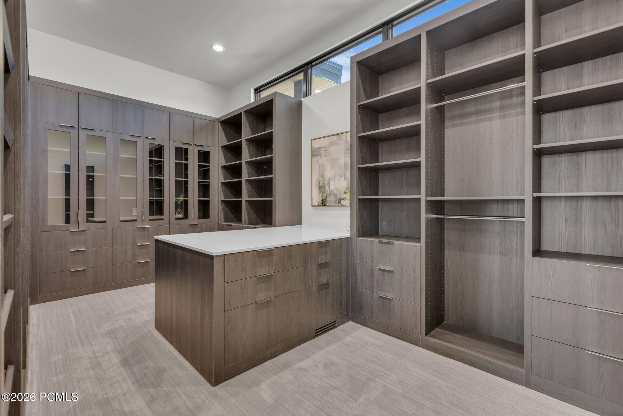 203 W Peace Tree Trail