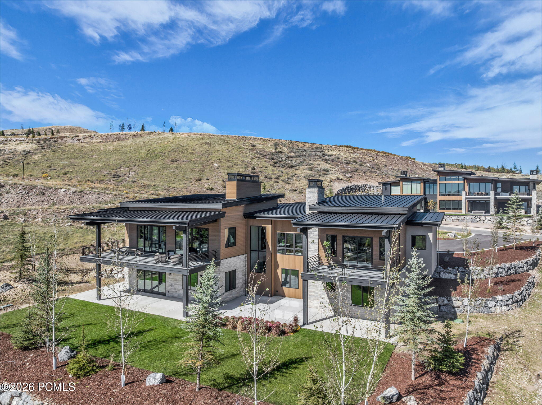 203 W Peace Tree Trail