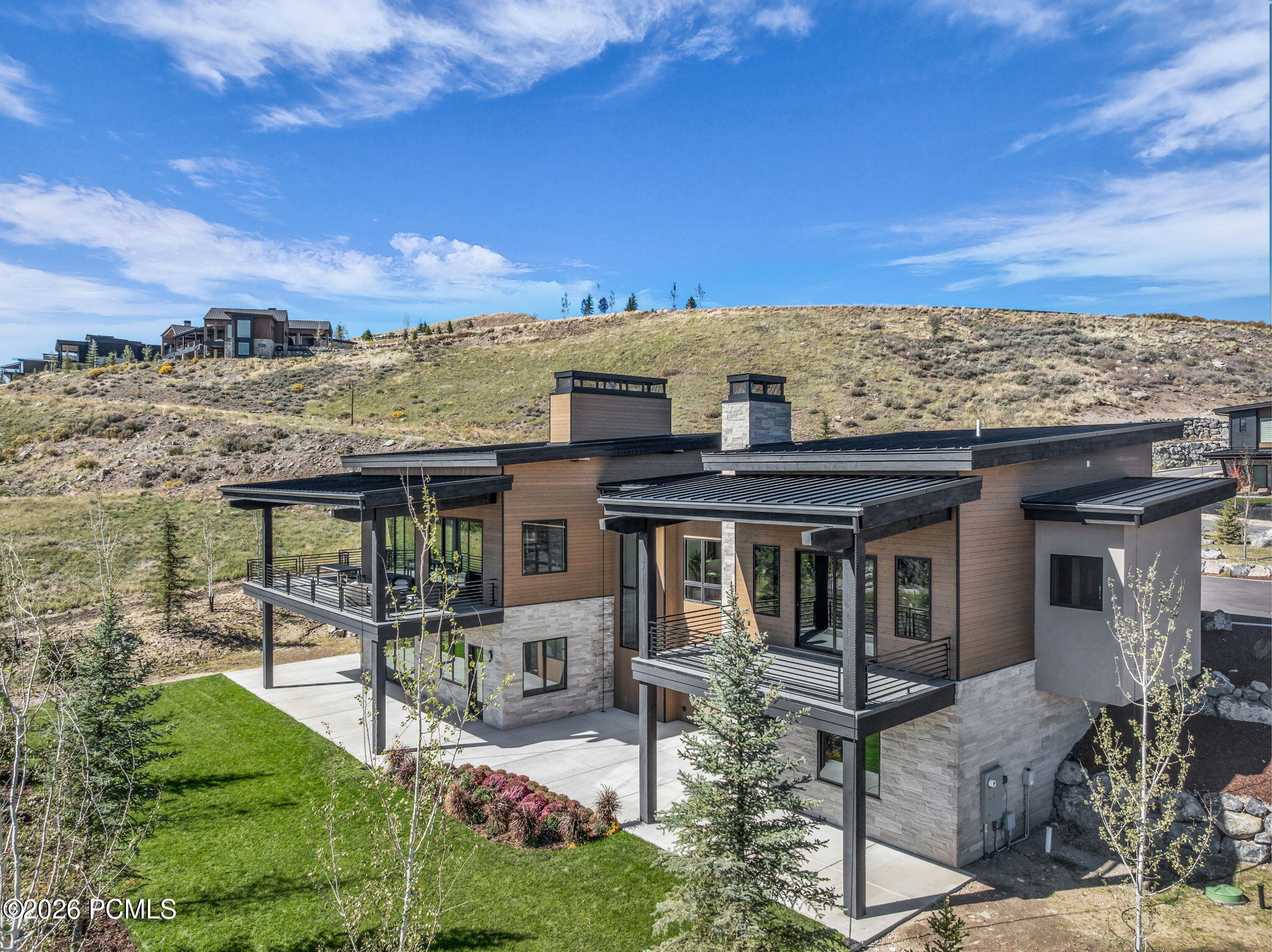 203 W Peace Tree Trail