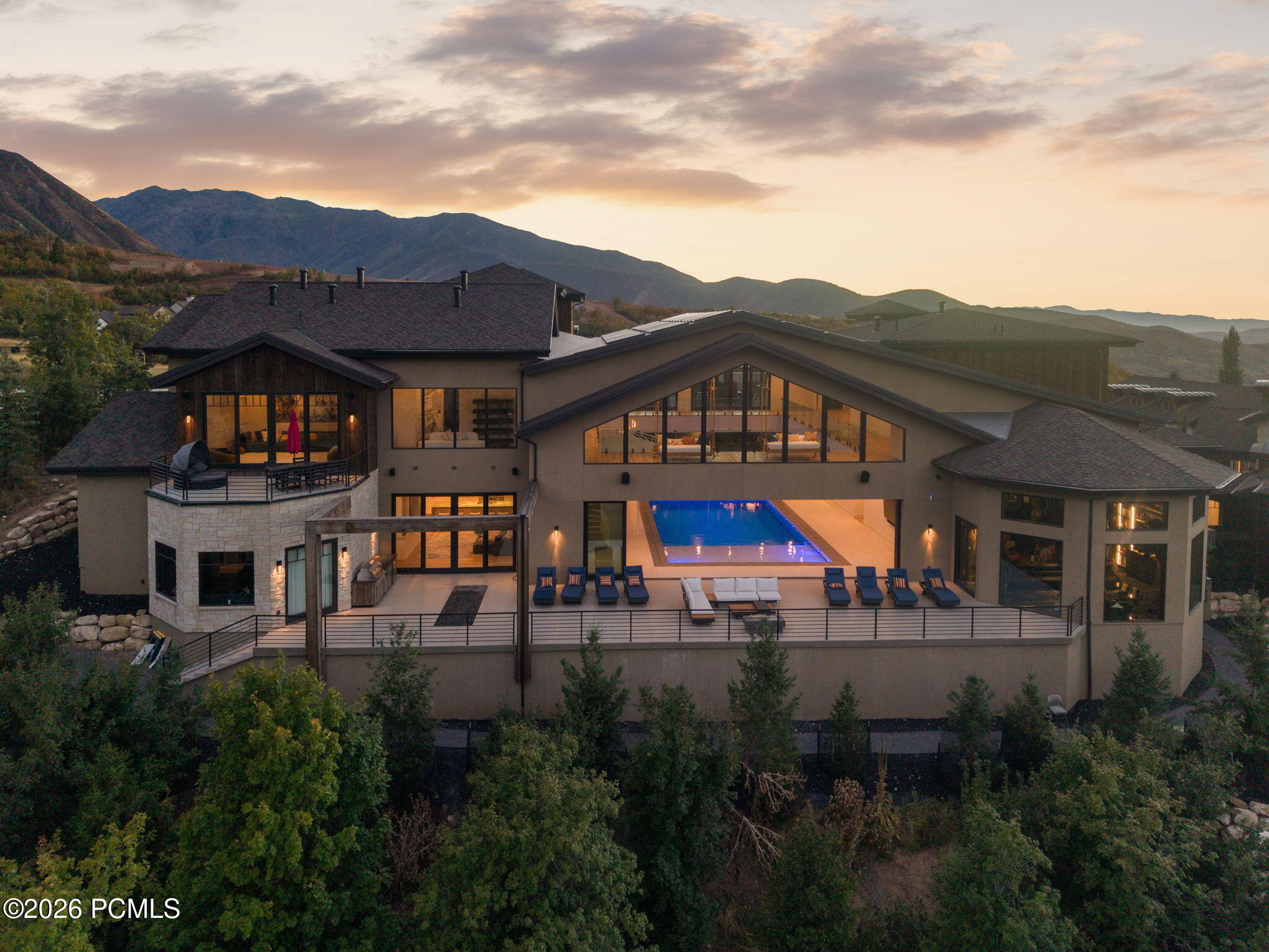 867 S Summit Creek Dr