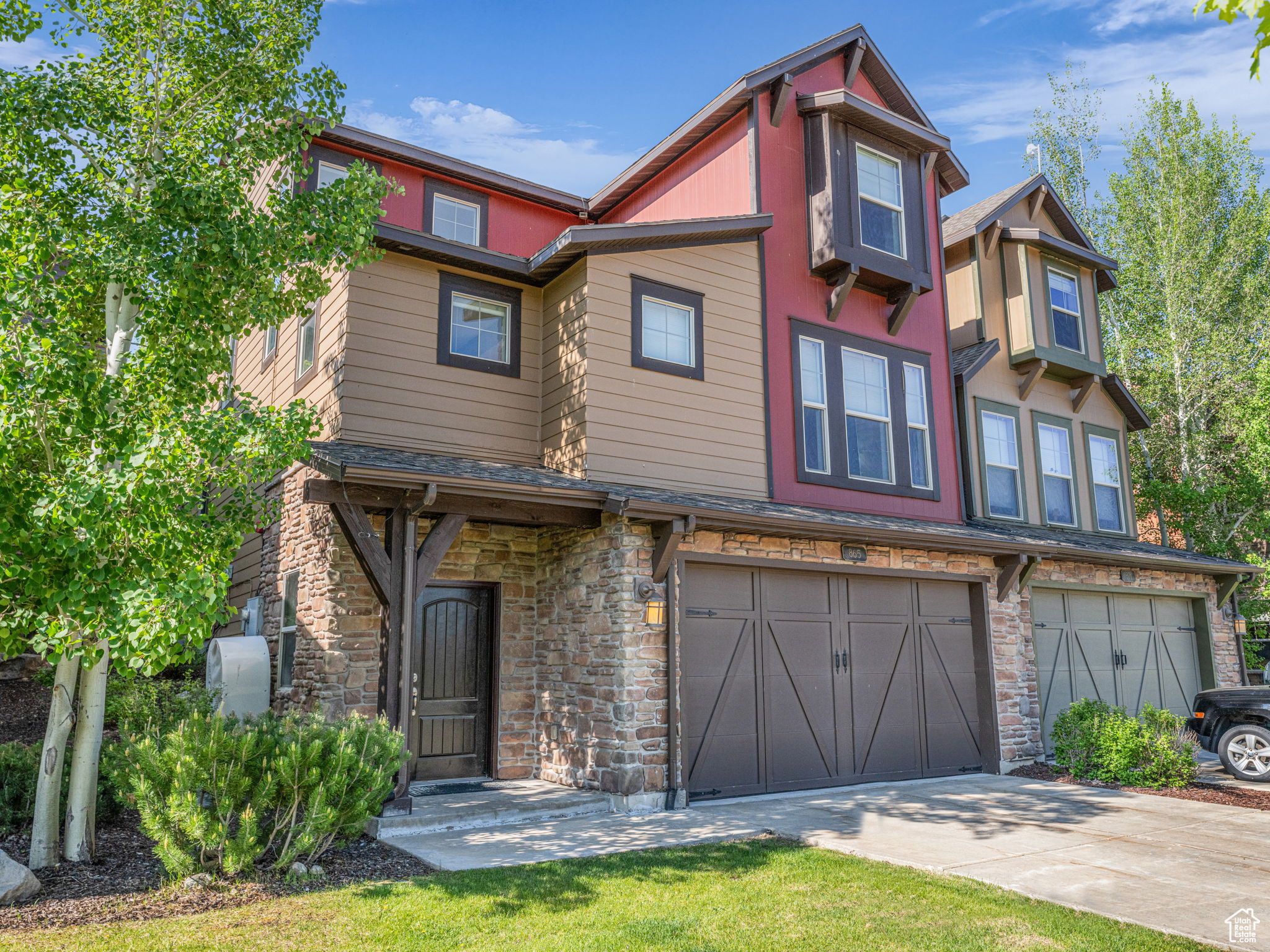 865 W BENJAMIN PL
