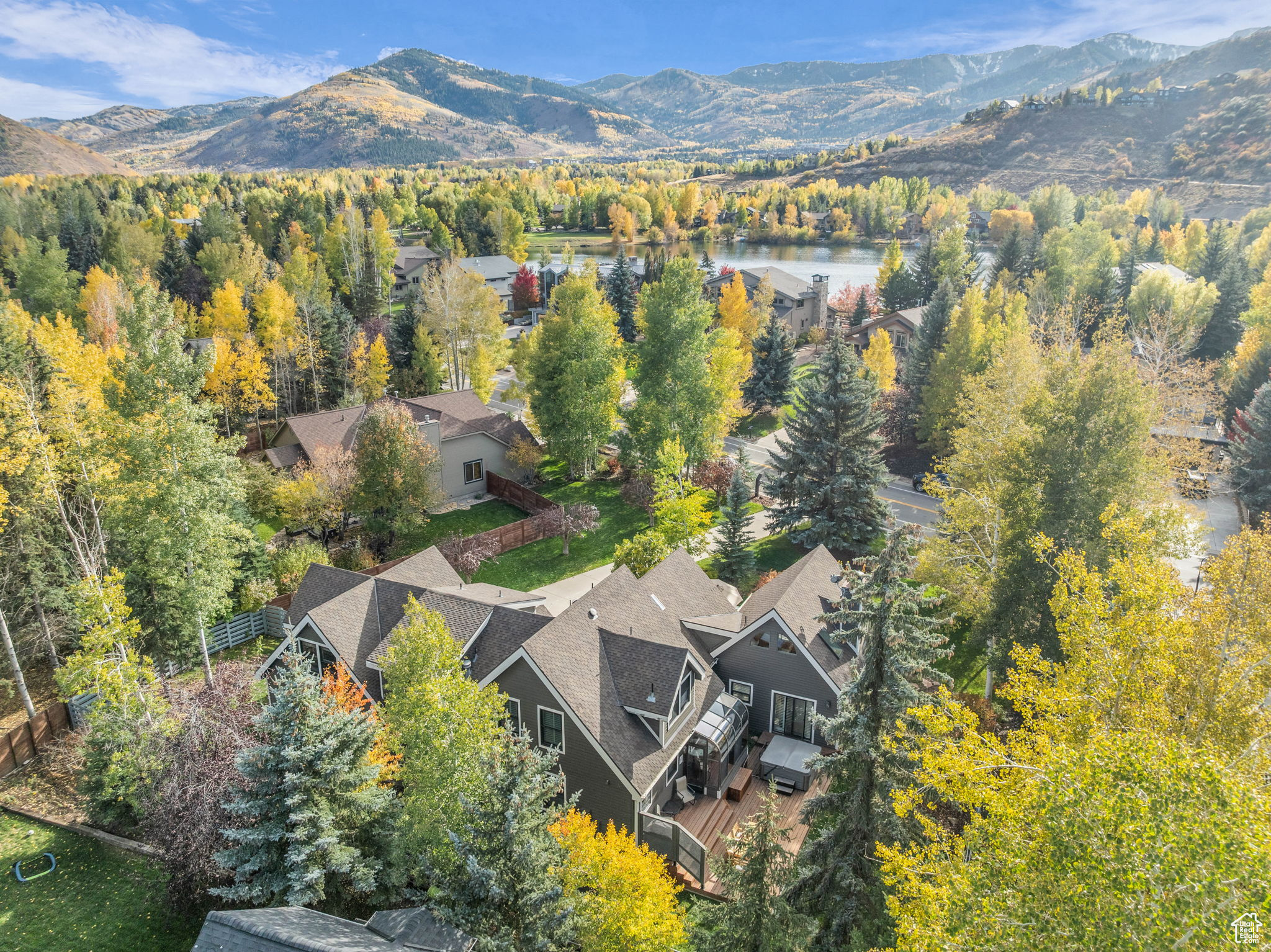 5166 N SILVER SPRINGS RD