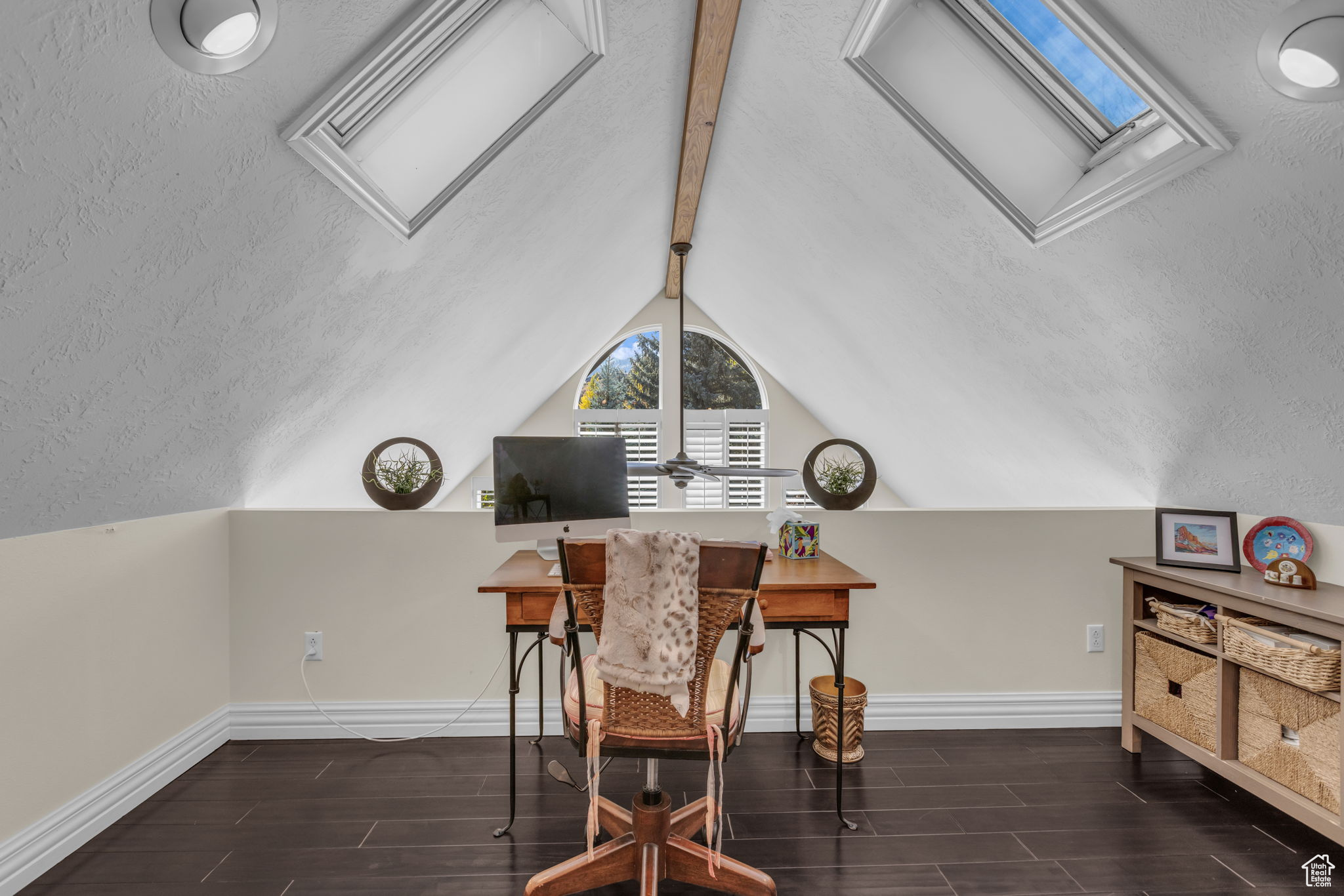 5166 N SILVER SPRINGS RD