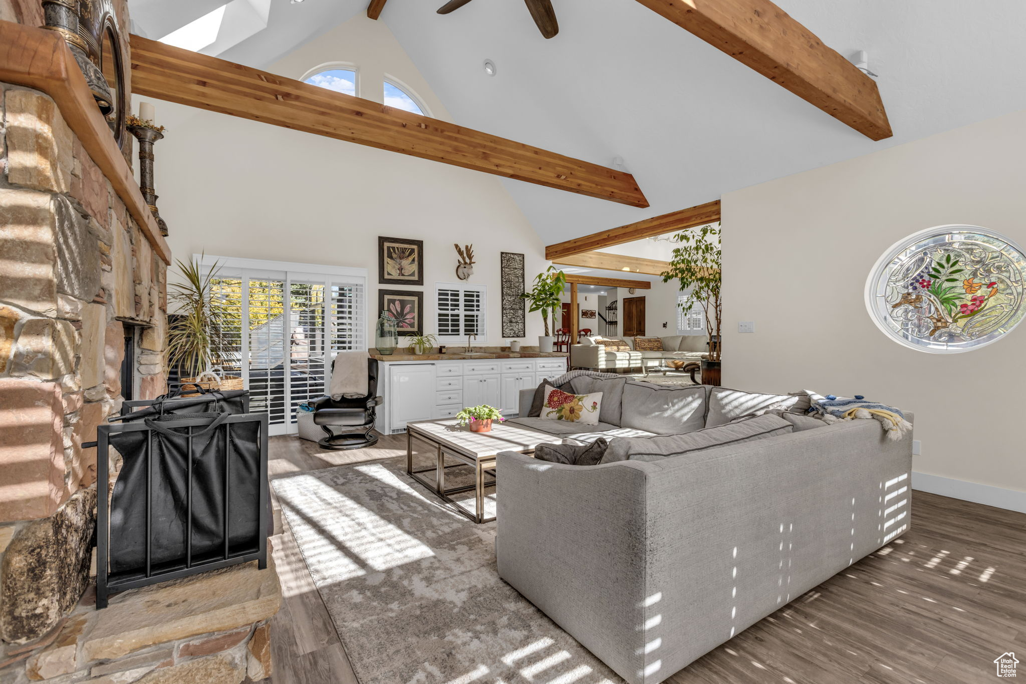 5166 N SILVER SPRINGS RD