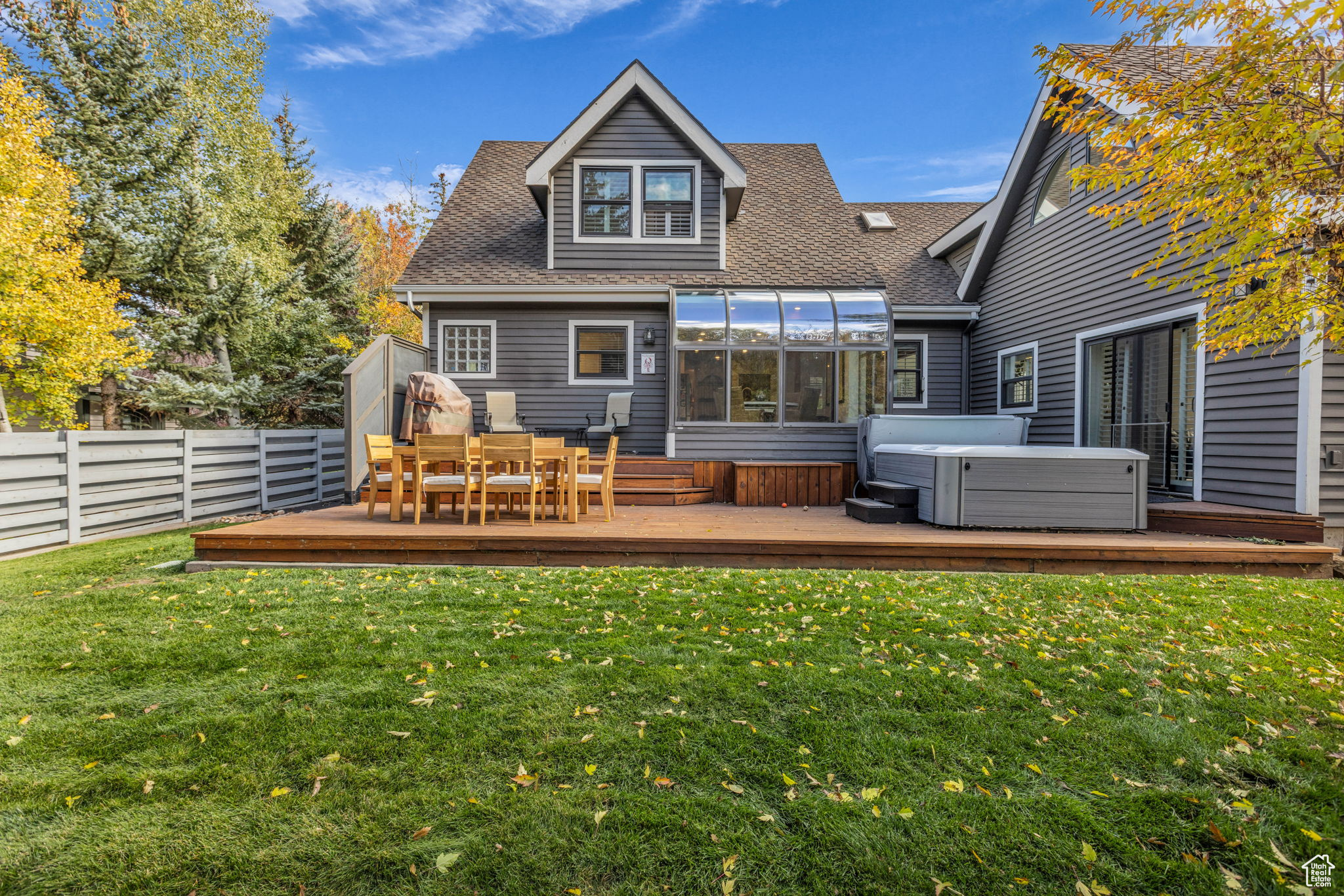 5166 N SILVER SPRINGS RD