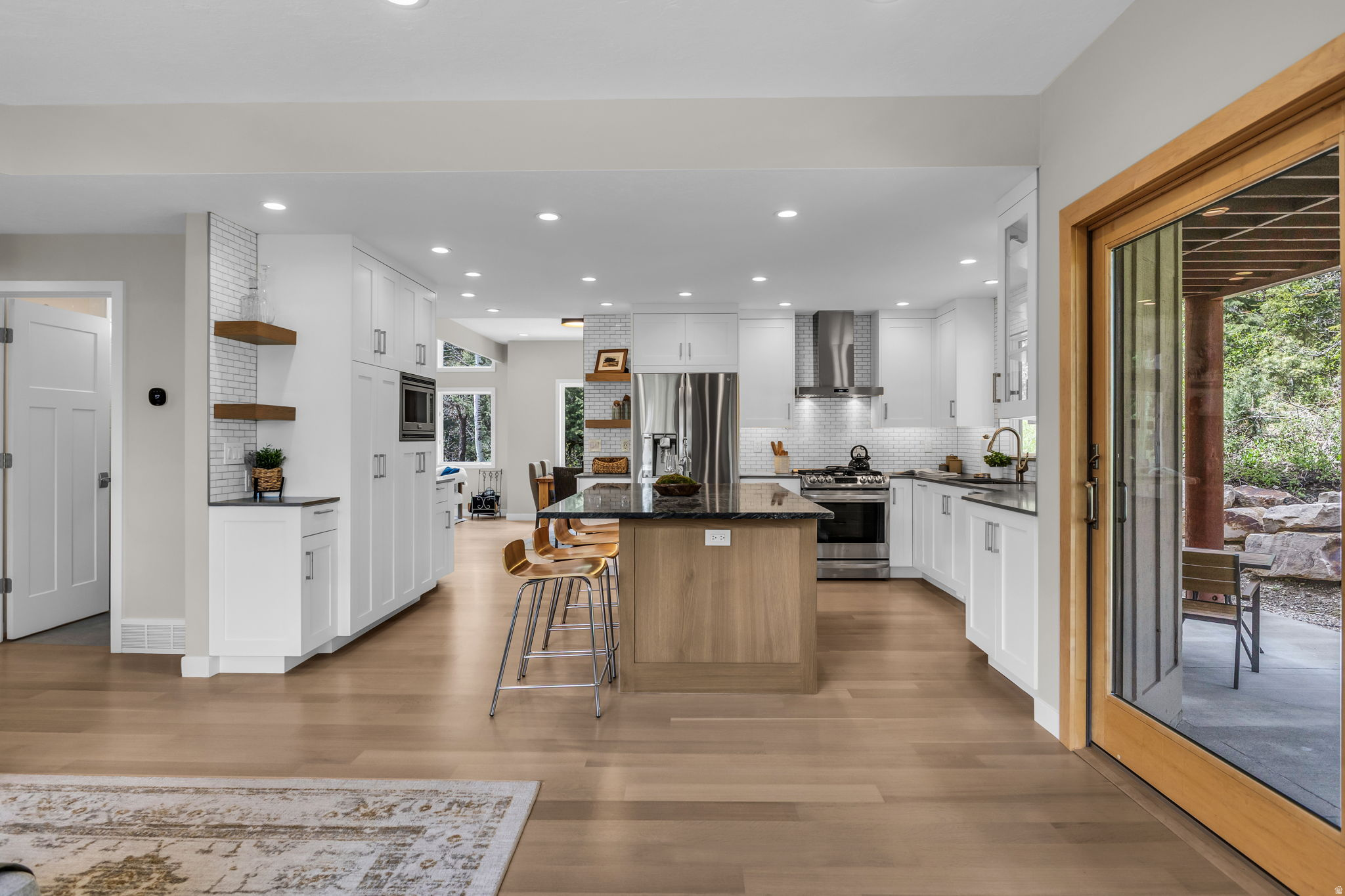 60 SAINT MORITZ CIR