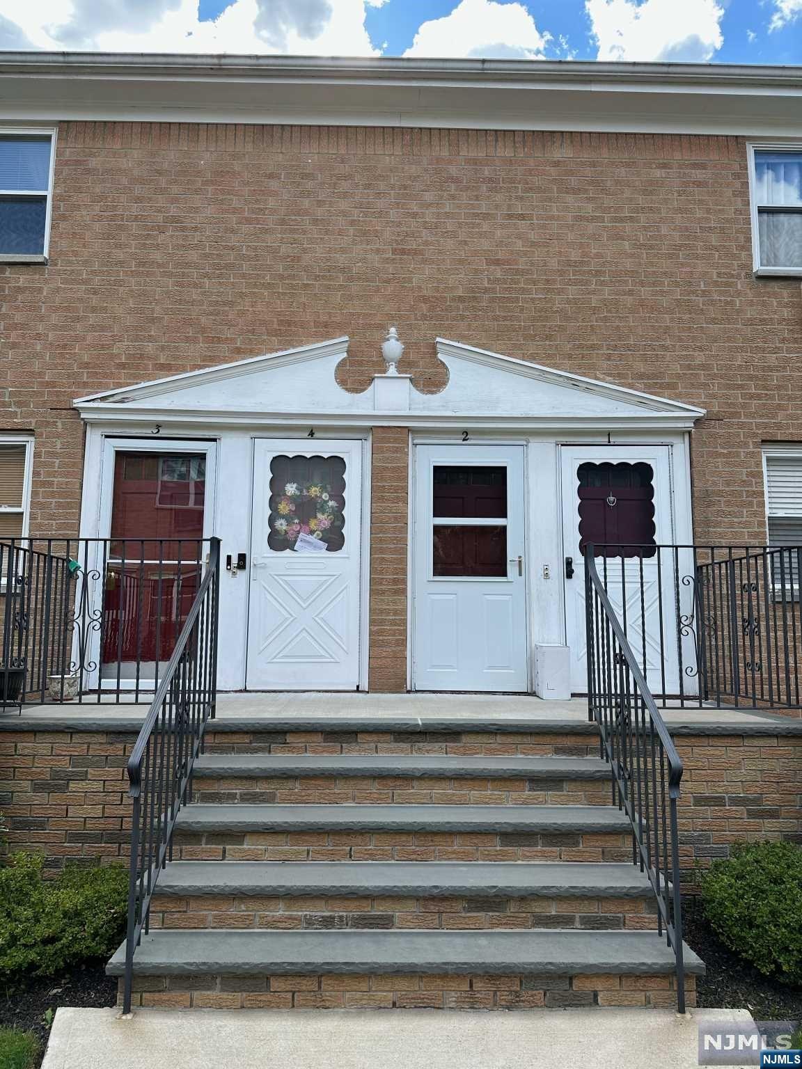 725 Joralemon Street 2