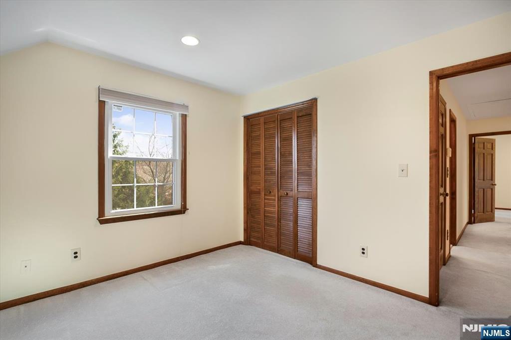 4 Pine Tree Drive