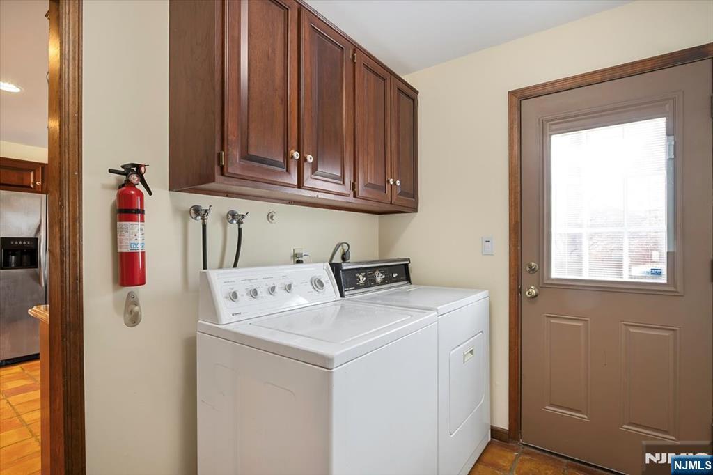 4 Pine Tree Drive