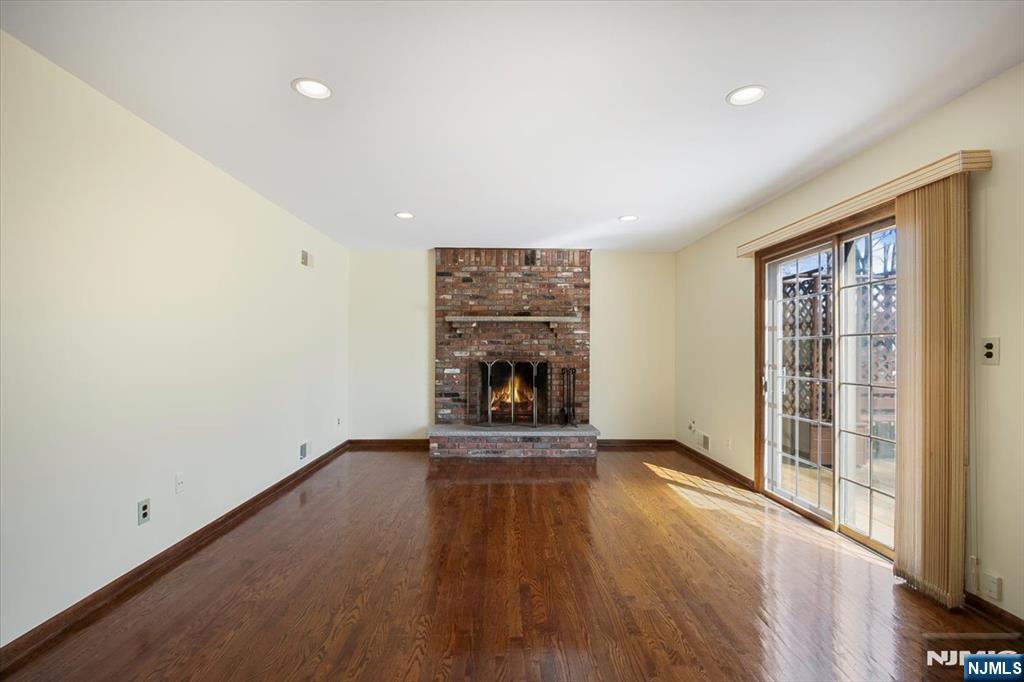 4 Pine Tree Drive