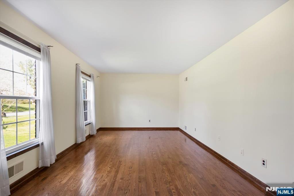 4 Pine Tree Drive