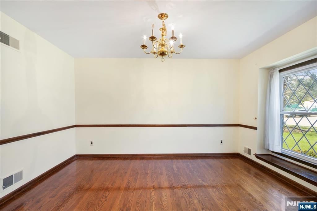 4 Pine Tree Drive