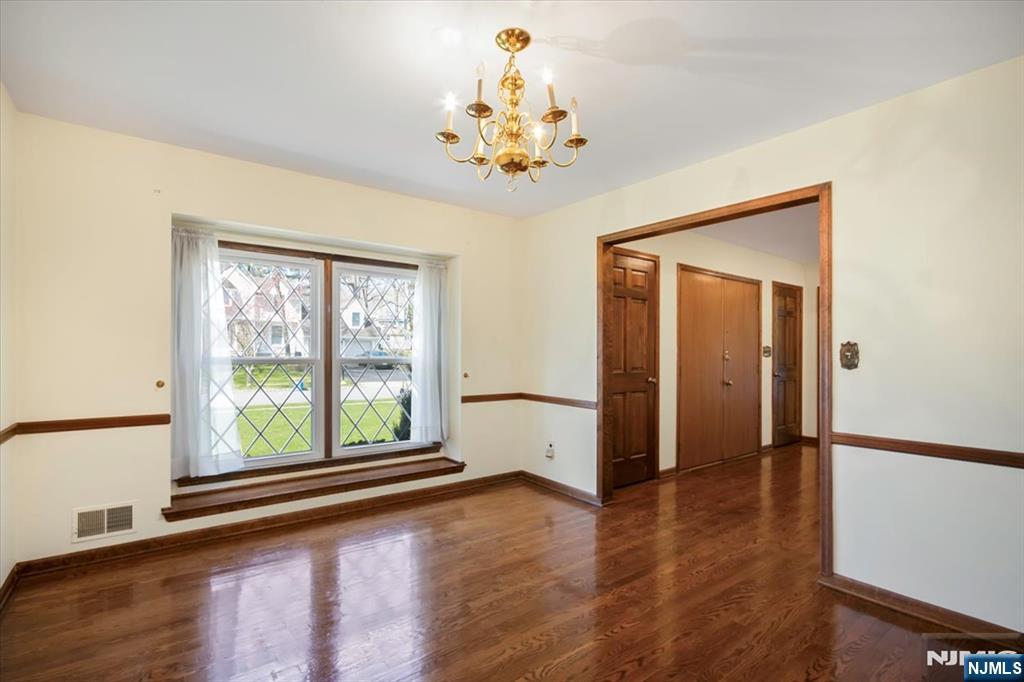 4 Pine Tree Drive