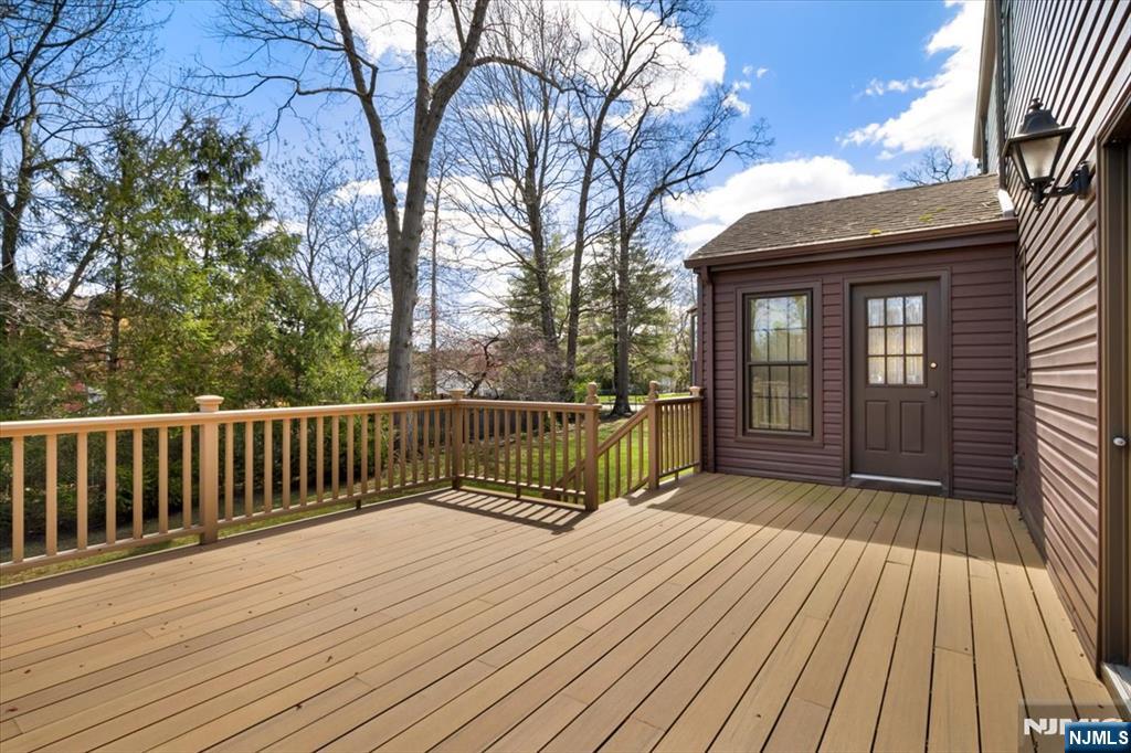 4 Pine Tree Drive