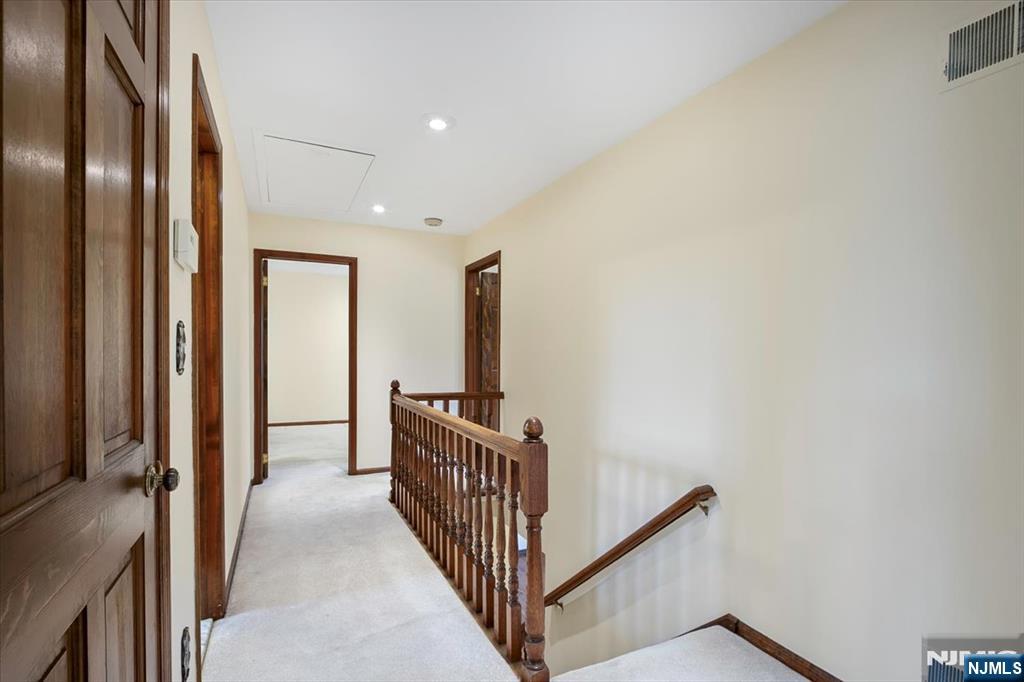 4 Pine Tree Drive