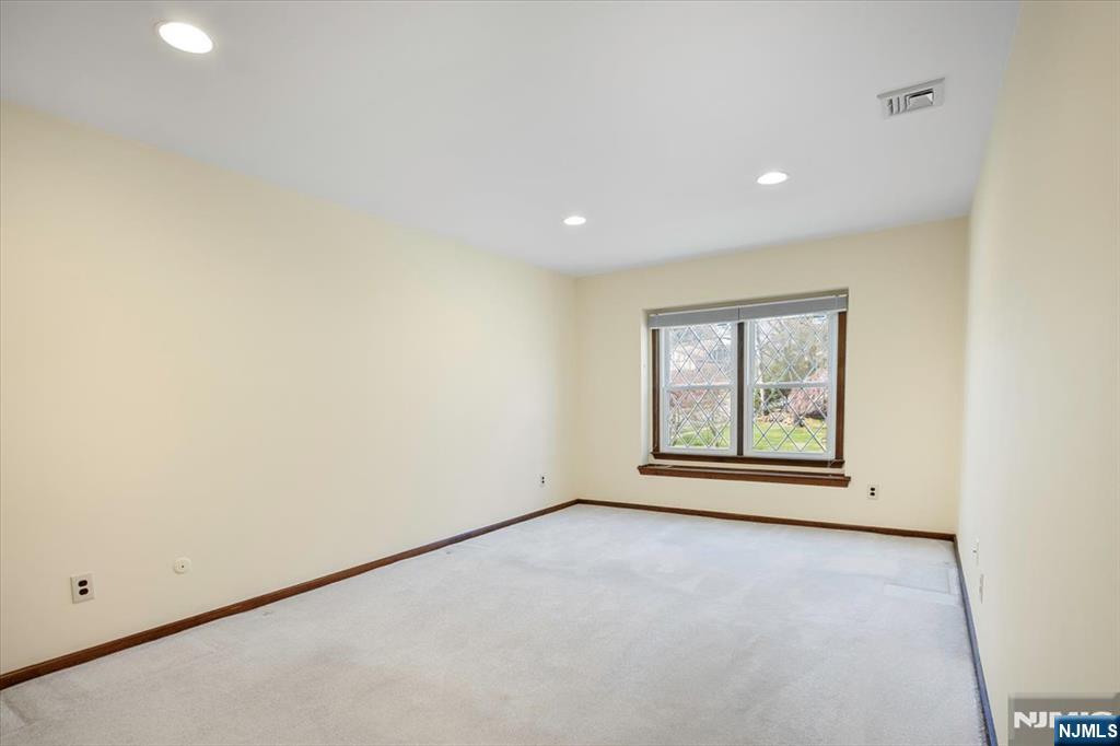 4 Pine Tree Drive