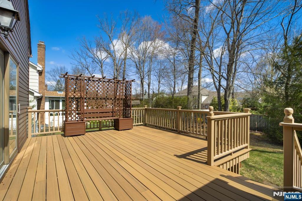 4 Pine Tree Drive