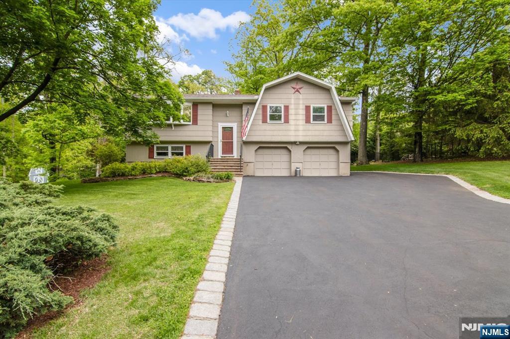 10 Hemlock Place