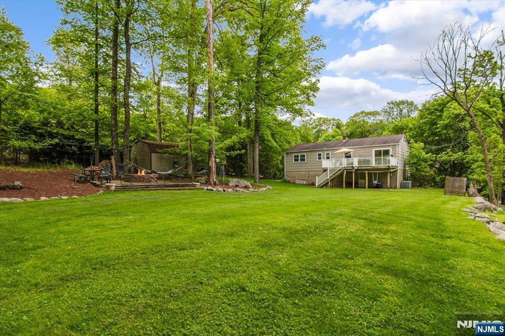 10 Hemlock Place