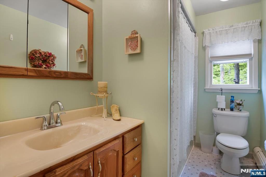 10 Hemlock Place