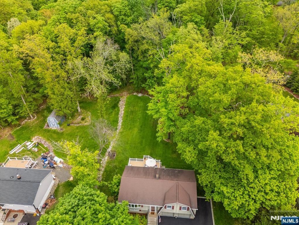 10 Hemlock Place