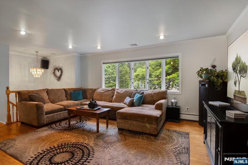 10 Hemlock Place