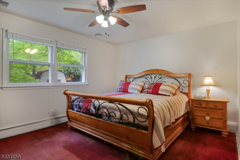 10 Hemlock Pl