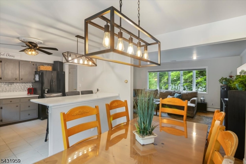 10 Hemlock Pl