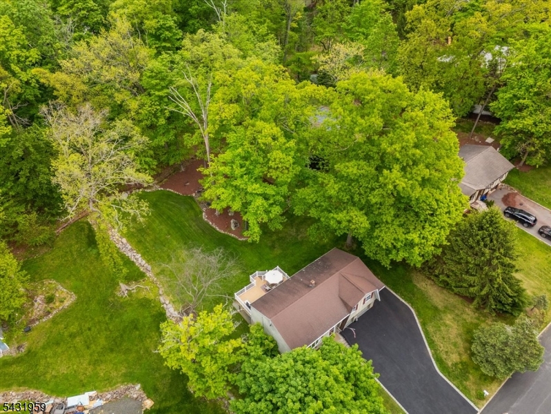 10 Hemlock Pl