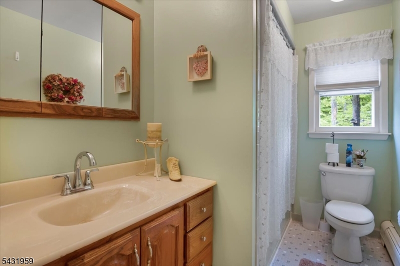 10 Hemlock Pl