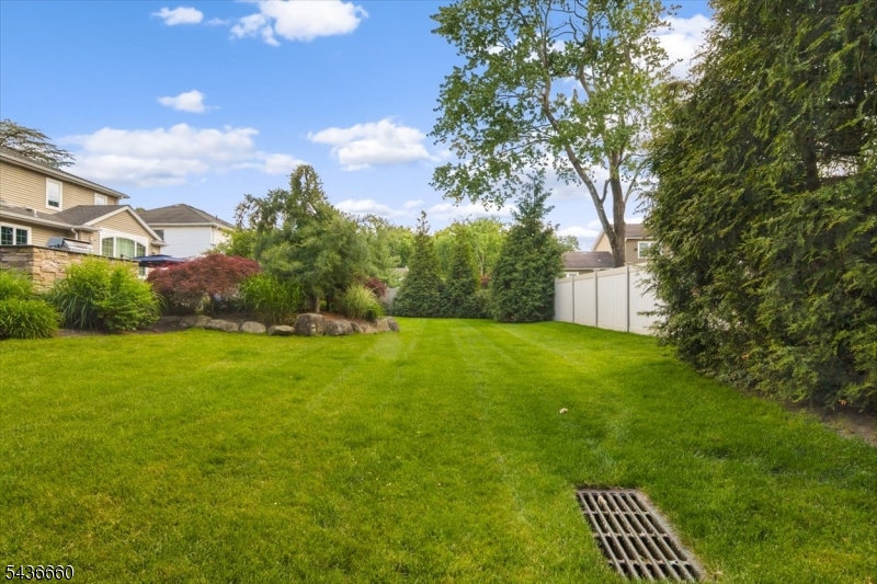 12 Longell Dr