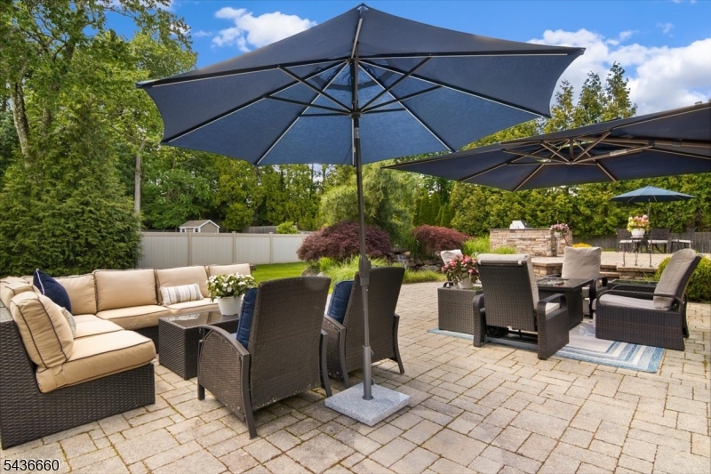 12 Longell Dr