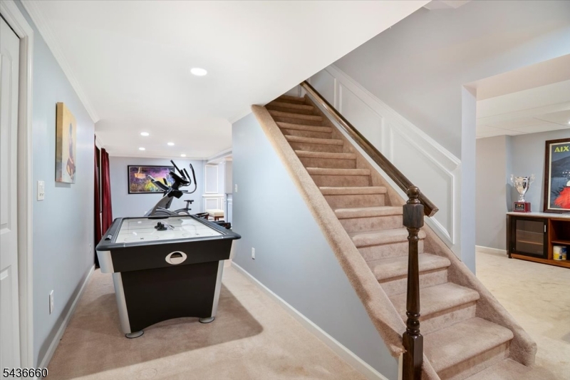 12 Longell Dr